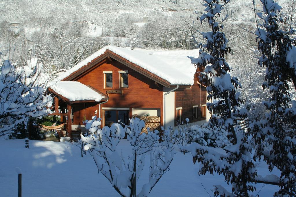 Chambre d'hôtes LES CRETS Mercury-Gémilly Extérieur photo