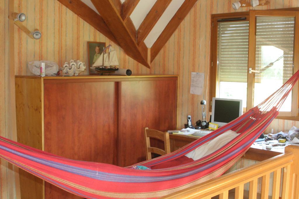 Chambre d'hôtes LES CRETS Mercury-Gémilly Extérieur photo