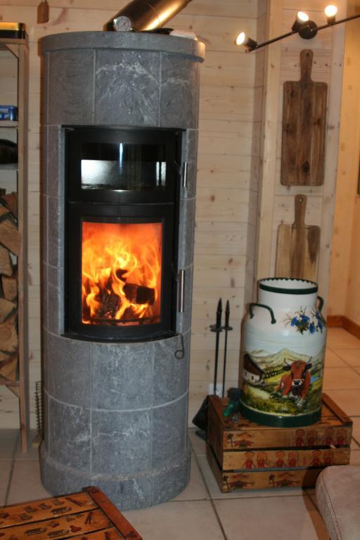 Chambre d'hôtes LES CRETS Mercury-Gémilly Extérieur photo
